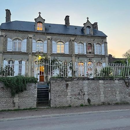 Les Anges Bed and Breakfast Oneux Buitenkant foto