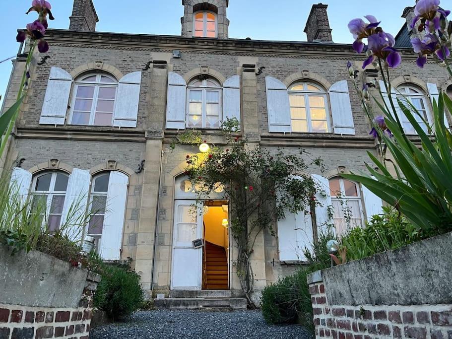 Les Anges Bed and Breakfast Oneux Buitenkant foto